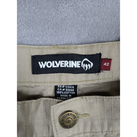 Wolverine Mens Cargo Shorts Size 42 Beige Traditional Fit Carpenter Ripstop Work - Picture 2 of 9